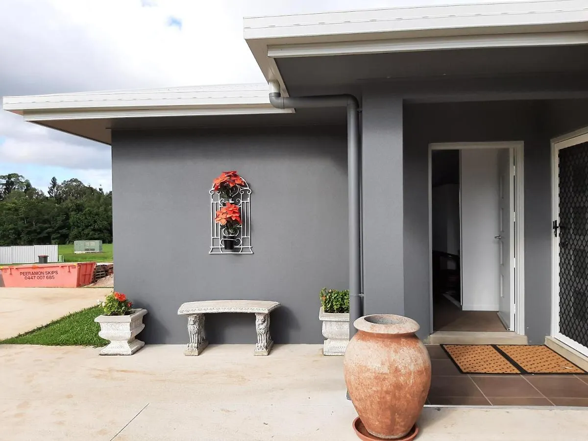 Gasthof Room In Guest Room - Cozy Room With Separate Entrance And Ensuit Bathroom Atherton